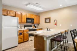 OakRidge - Condo 703 A | 1 BD - Image 2