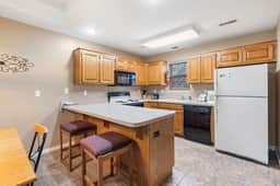 OakRidge - Condo 715 AB | 2 BD - Image 2