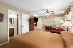 OakRidge - Condo 702 B | WK | QS - Image 4