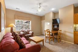OakRidge - Condo 751 B | QS - Image 3
