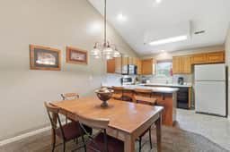 OakRidge - Condo 718 A | WK | 1 BD - Image 4