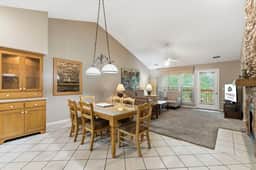 OakRidge - Condo 734 AB | WK | 2 BD - Image 4