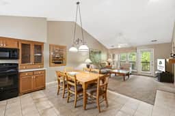 OakRidge - Condo 744 A | WK | 1 BD - Image 3