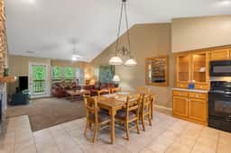 OakRidge - Condo 764 AB | WK | 2 BD - Image 2