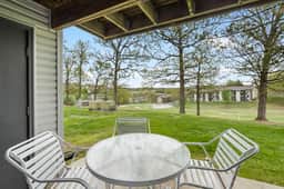 Pointe - 5201 - 2 BD - Image 3