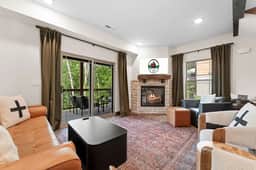 Tall Timbers - Duckingham Palace - 2 BD - Image 5