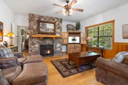 Cabins at Grand Mountain - Cabin 237 - 2 BD | WK | CN - Image 3