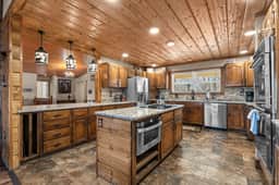 Longbeach Lake Lodge - 6 BD - Image 5