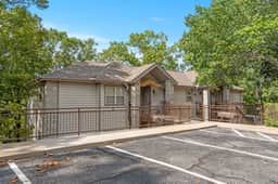 OakRidge - Oaks 133 AB | 2 BD - Image 2