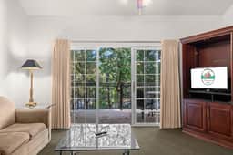 French Quarter - Condo 242C - 2 BD + L - Image 2