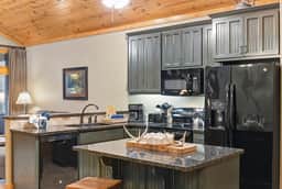 Trophy Run - Bud's Fishing Cabin - 2 BD - Image 4