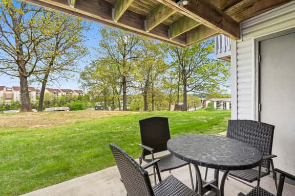 Pointe - 5302 - 2 BD | DX - Image 1