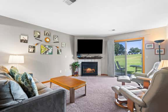Pointe - 2806 - 2 BD | WK - Image 1