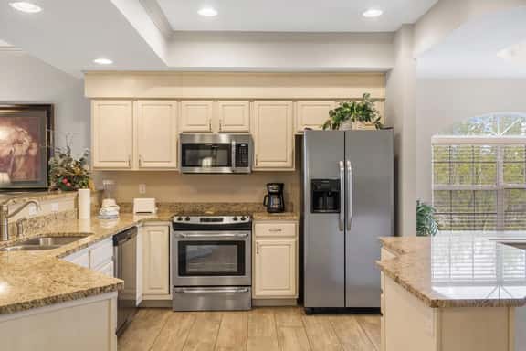 Legacy 9-6 - 2 BD | DX - Image 1