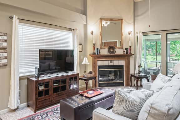Pointe - 6107 - 4 BD - Image 1
