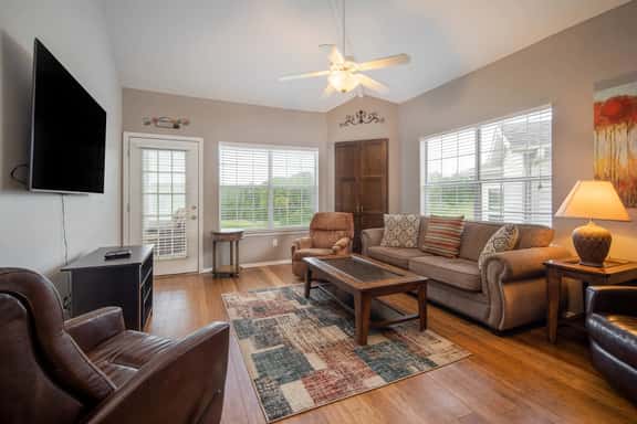Fairways 8-6 - 3 BD | PMR - Image 1