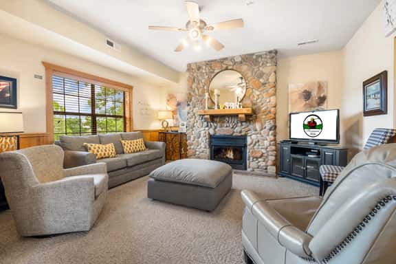 Cabins at Grand Mountain - Cabin 121 - 2 BD | PMR - Image 1