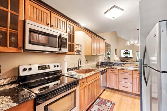 Pointe - 6911 - 2 BD + L | PMR | LV - Image 1
