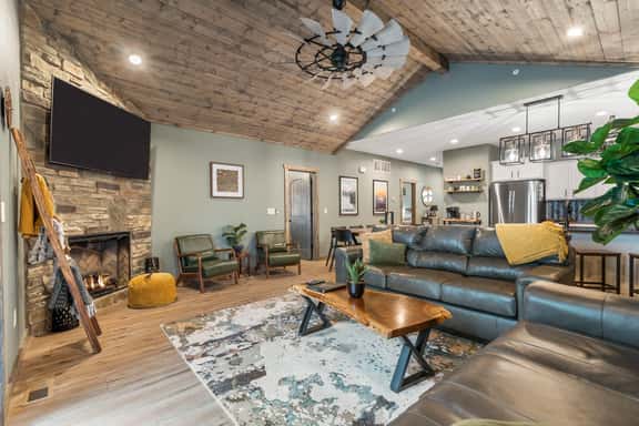 Indian Point - Lodge 054-35 - 5 BD | LV | PS - Image 1