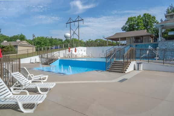 OakRidge - Condo 753 A | 1 BD - Image 1