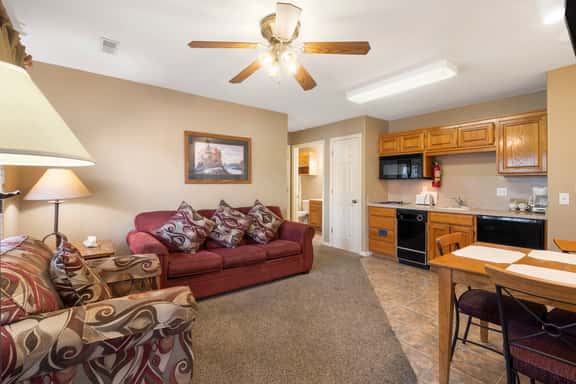 OakRidge - Condo 712 B | WK | QS - Image 1