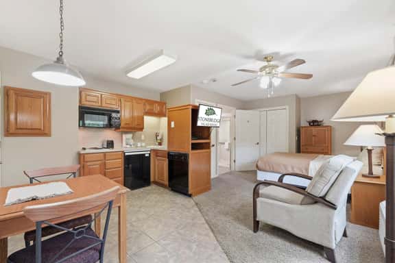 OakRidge - Condo 708 B | WK | RS | HR | QS - Image 1