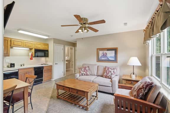 OakRidge - Condo 720 B | WK | HR | QS - Image 1