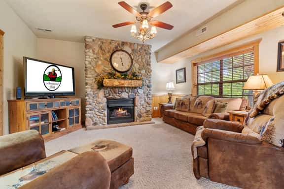 Cabins at Grand Mountain - Cabin 138 - 2 BD + L | PMR | WK | HR - Image 1