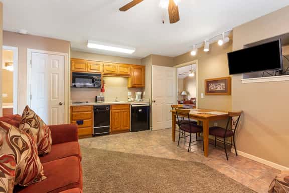 OakRidge - Condo 716 B | WK | QS - Image 1