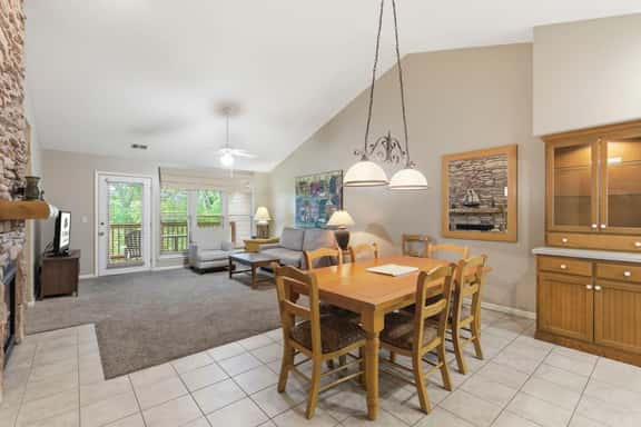 OakRidge - Condo 740 A | WK | 1 BD - Image 1