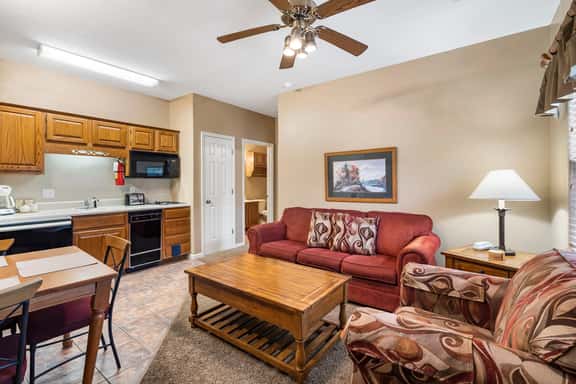 OakRidge - Condo 723 B | QS - Image 1