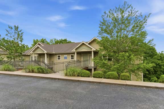 OakRidge - Condo 748 A | WK | 1 BD - Image 1