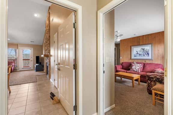 OakRidge - Condo 762 AB | WK | HR | 2 BD - Image 1