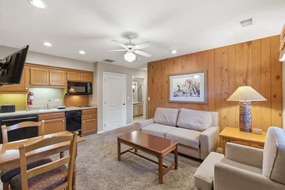 OakRidge - Condo 748 B | WK | QS - Image 1