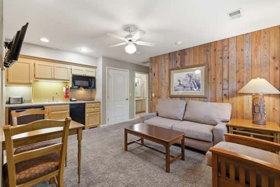 OakRidge - Condo 730 B | WK | QS - Image 1