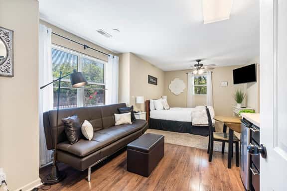 StoneBridge Village - Oaks 132B - QS | PMR | WK | CN - Image 1