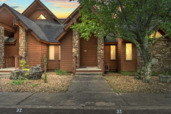 Table Rock Landing - Unit 32 - Image 1