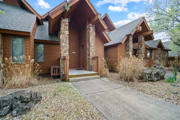 Table Rock Landing - Unit 33 - Image 1