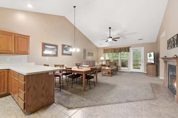 OakRidge - Condo 720 A | WK | 1 BD - Image 1