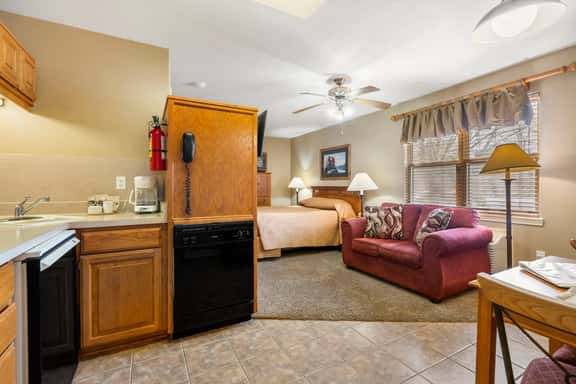 OakRidge - Condo 704 B | WK | QS - Image 1