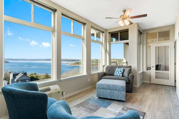 Majestic 323 - 2 BD | LAKE - Image 1