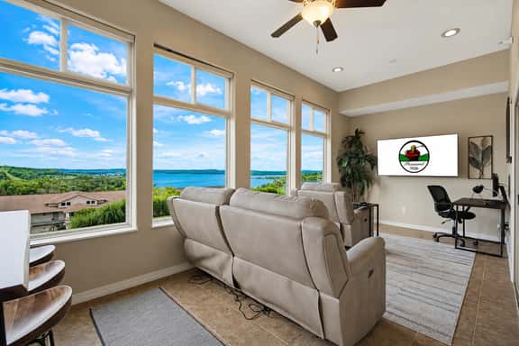Majestic 105 - 2 BD | WK |  LAKE - Image 1