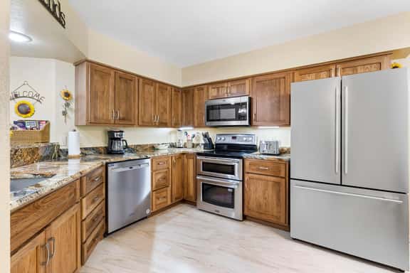Pointe - 6411 - 4 BD - Image 1