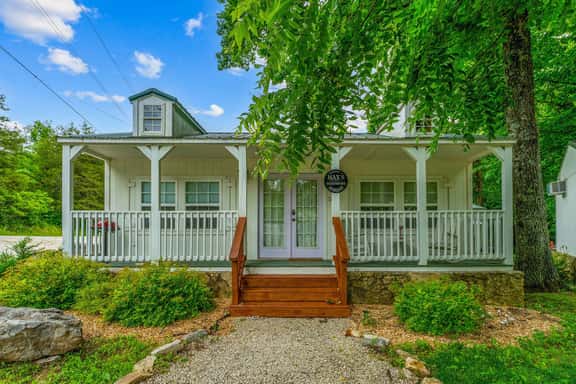 Brushy Creek 5 - Max's Boathouse Bungalow - 1 BD - Image 1
