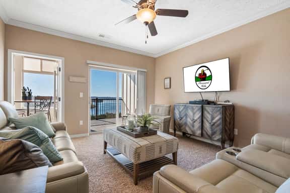 Majestic 210 - 2 BD | LAKE - Image 1