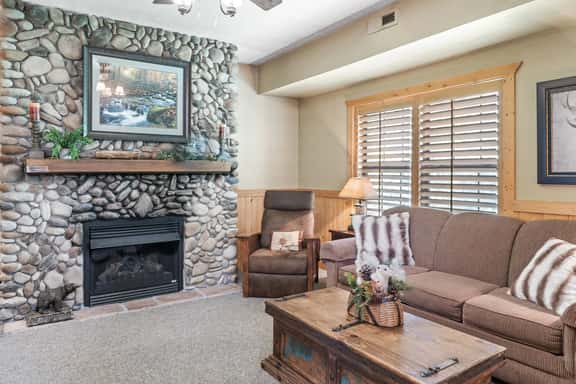 Cabins at Grand Mountain - Cabin 324 - 2 BD + L | PMR - Image 1