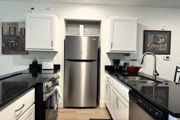 Roark J-2 - 2 BD - Image 1