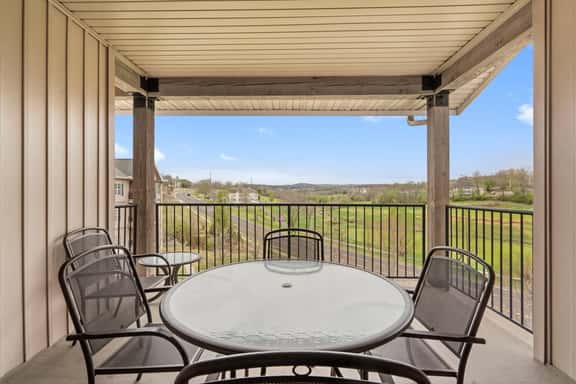 Royal Links 10-7 - 2 BD - Image 1