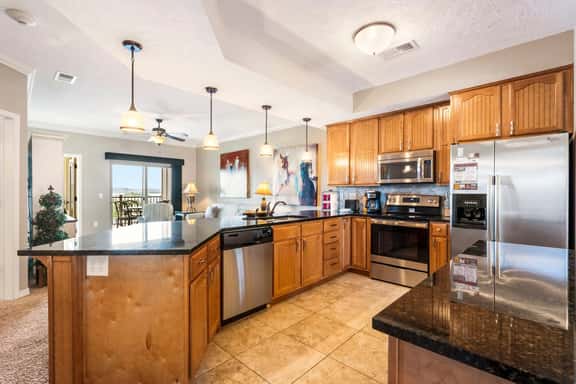 Majestic 204 - 2 BD | LAKE - Image 1