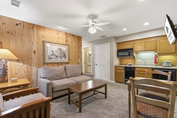 OakRidge - Condo 736 B | WK | QS - Image 1